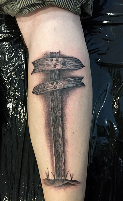 Wegweiser Tattoo