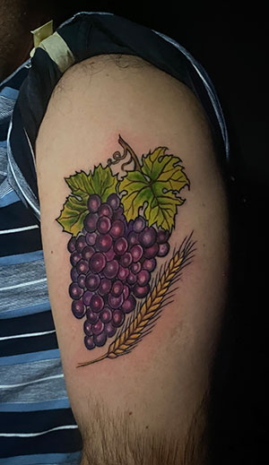 Trauben und Weizen Tattoo